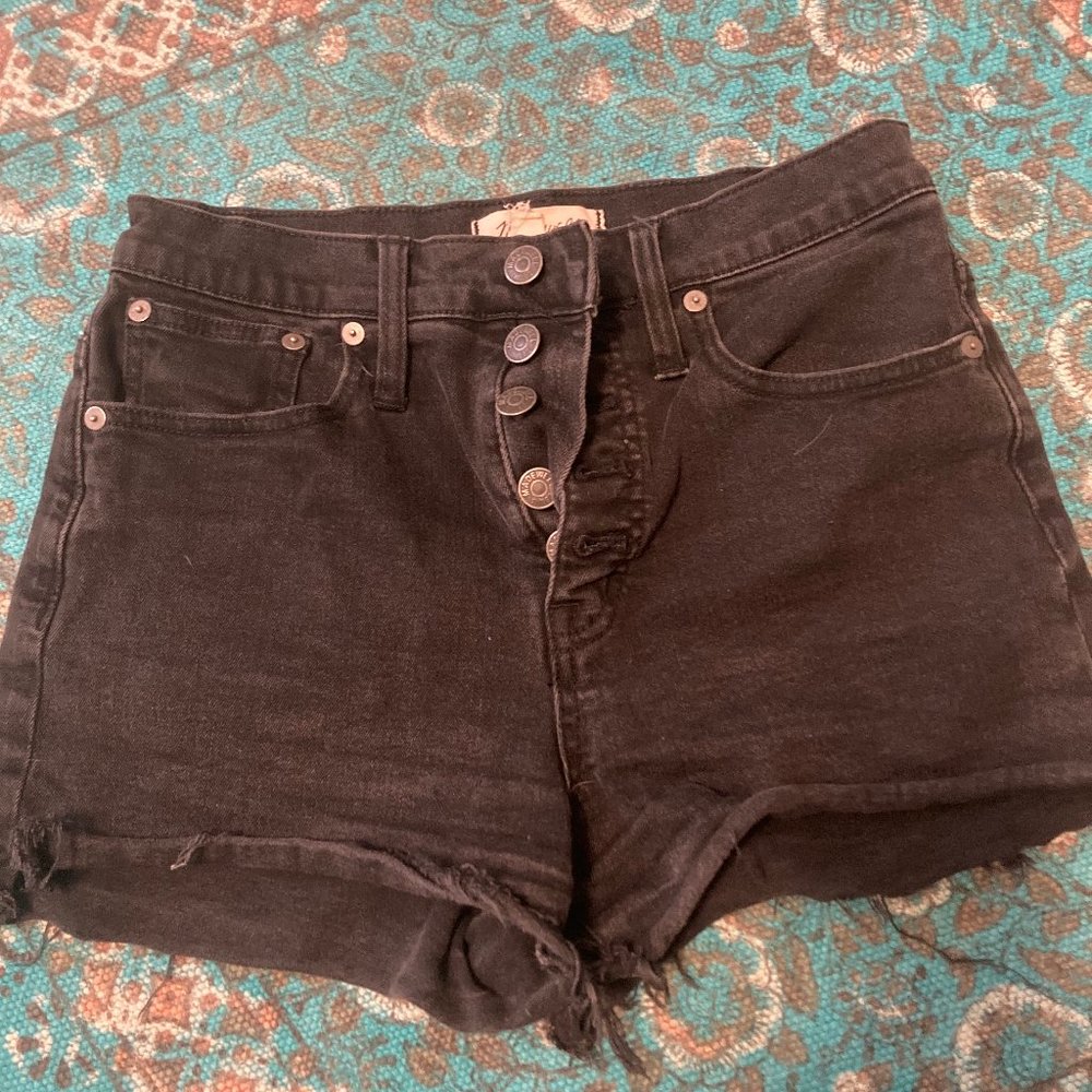 Madewell black cut off denim shorts size 26